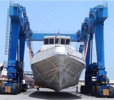 mobile boat hoist