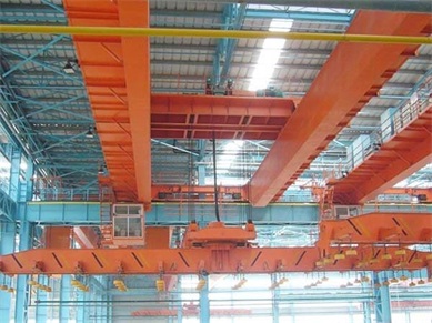 Coil bar crane