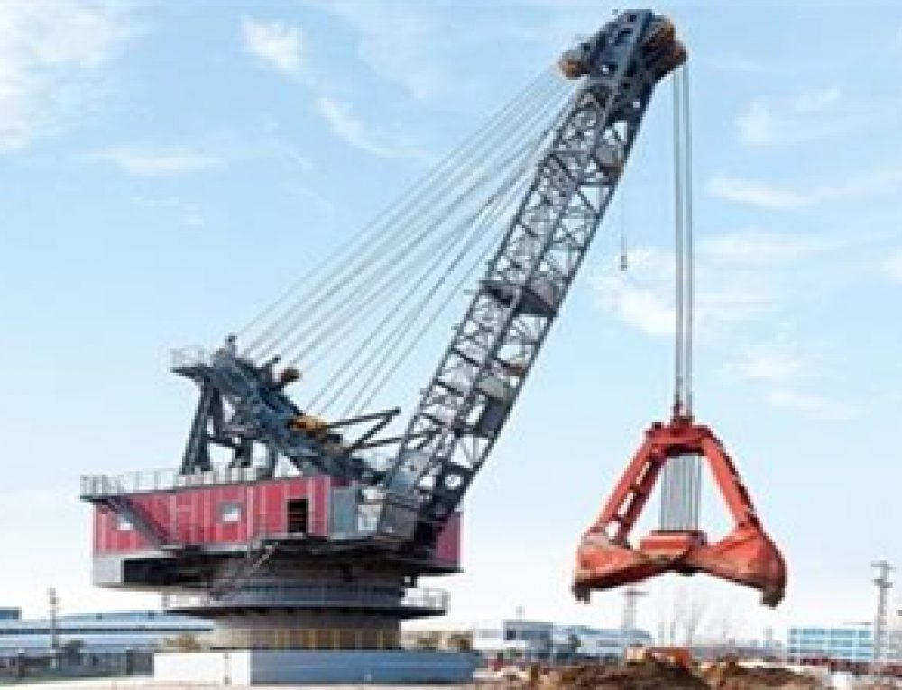 570t intelligent grab bucket dredger tests smoothly